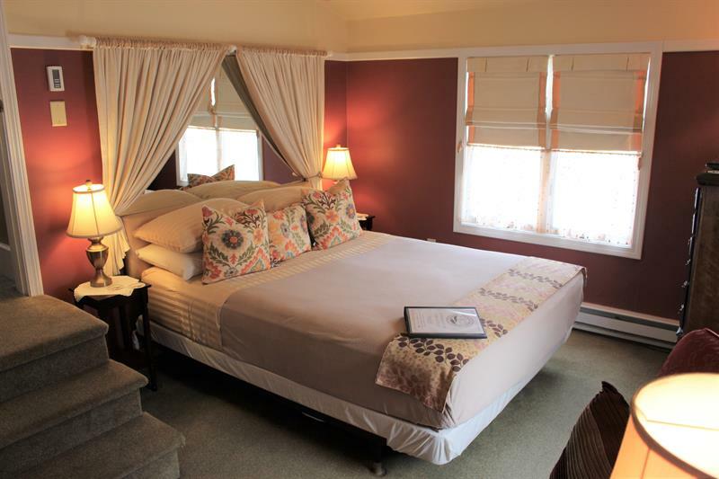 Beaconlight Guest House โพรวินซ์ทาวน์ ภายนอก รูปภาพ